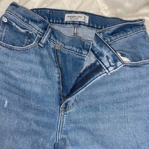 90’s straight Abercrombie jeans